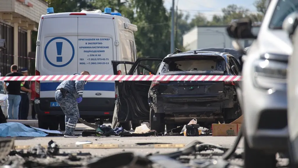 俄罗斯圣彼得堡汽车爆炸  陆军中校当场身亡妻失双腿