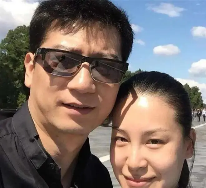他与汤唯同居3年不娶，如今50岁靠配角戏约不断