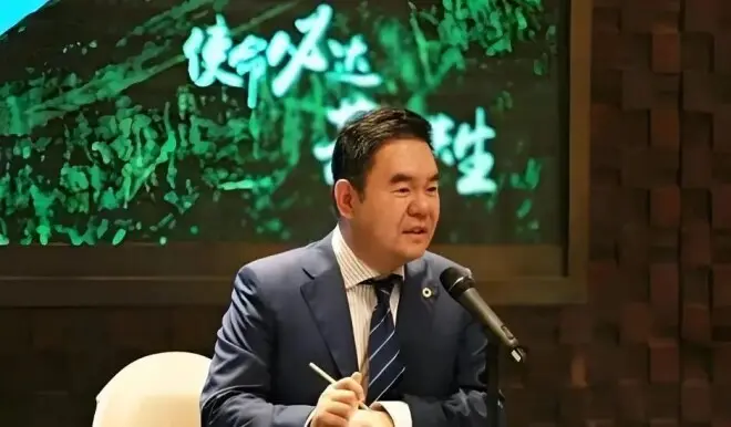 千亿帝国崩塌，又一个许家印！他的结局令人唏嘘