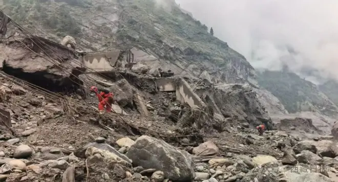 痛心！吉隆口岸建筑只剩钢筋骨架.....