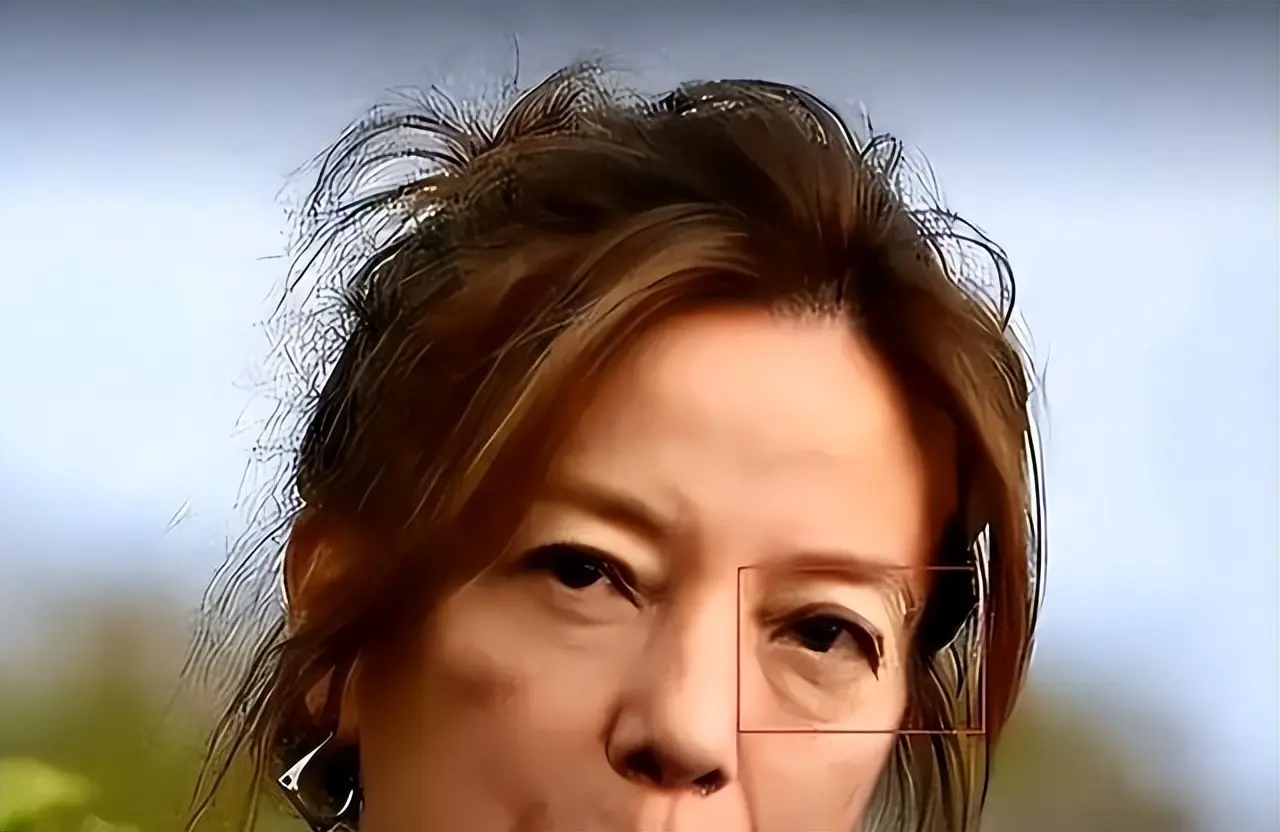 婚离了、事业也没了!被封5年后,赵薇近况曝光