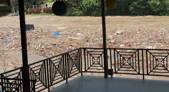 尼泊尔，致命泥石流过后.....