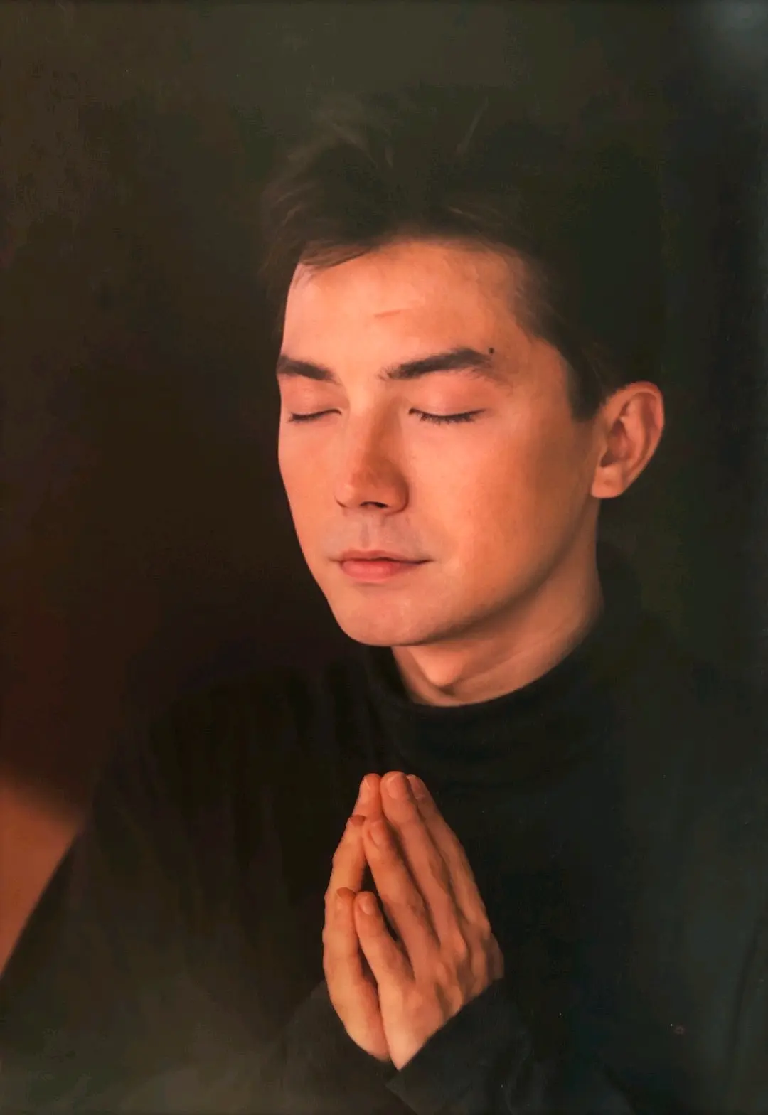 离婚 47 年后，74 岁尊龙现状曝光，隐居加拿大深山，没后代也不社交