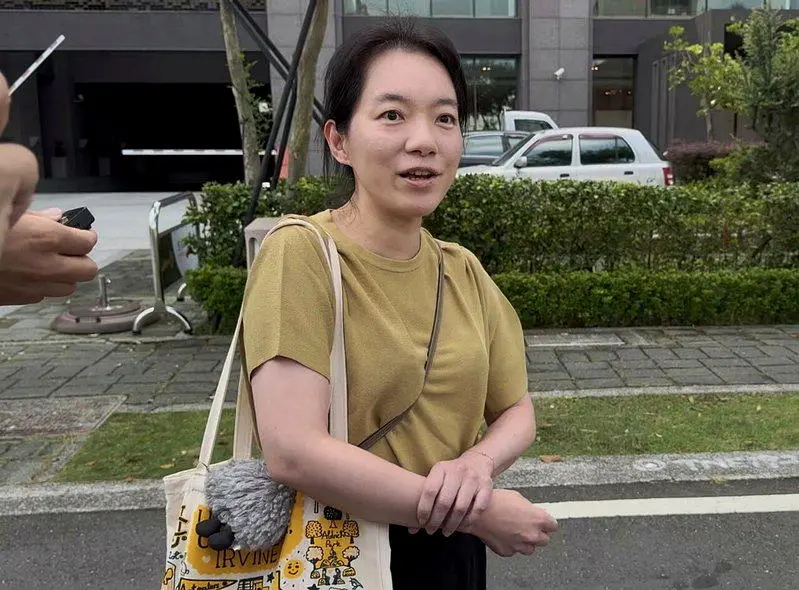 曾馨莹优雅合照破婚变 网拿陈幸妤相比“能力决定底气”