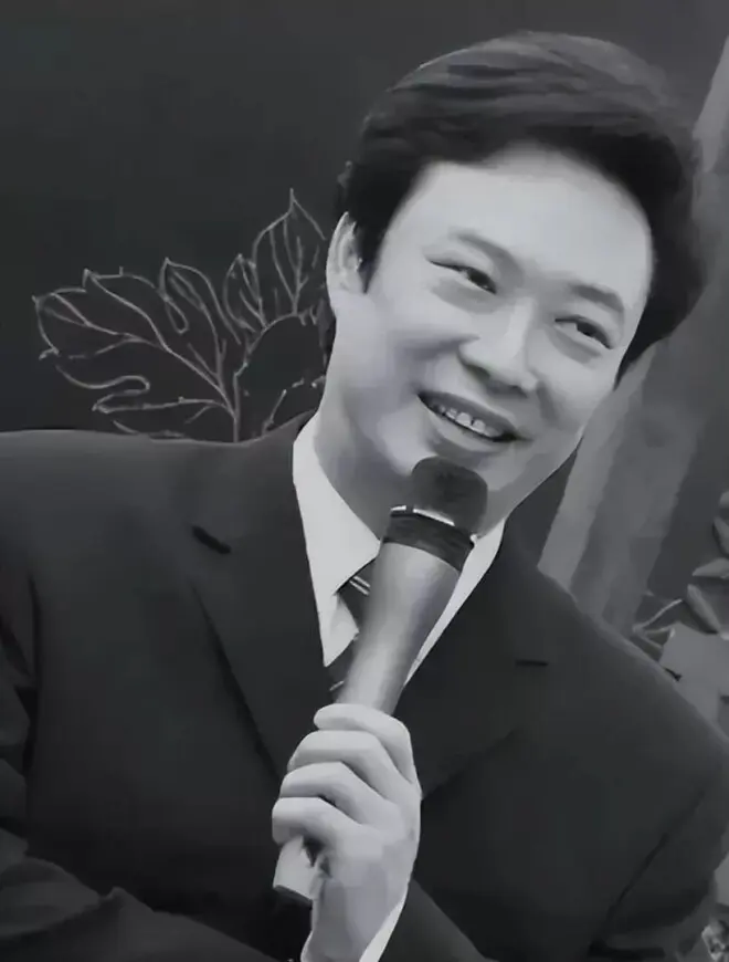 70岁费玉清现状：无儿无女独居豪宅