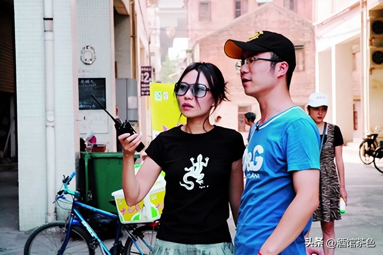何勇前妻是她，北大才女顶级编导，如今前夫去世，她再婚生双胞胎