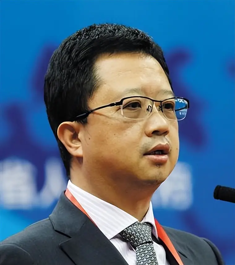 为赵长鹏求情，和上海首富平起平坐，在新加坡自立门户，身价90亿