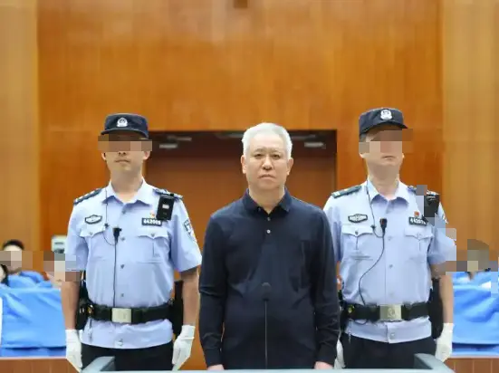 恒大背后的资本中介，面临天价索赔....