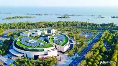 《求是》罕见坦言社会活力减弱，这份坦诚是改革信号