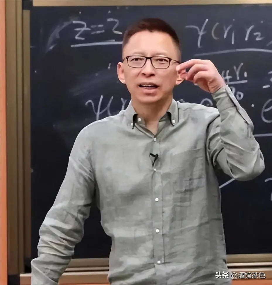 张朝阳身价亿万，62岁却仍未婚，弟弟早已出家，未来家产谁继承？