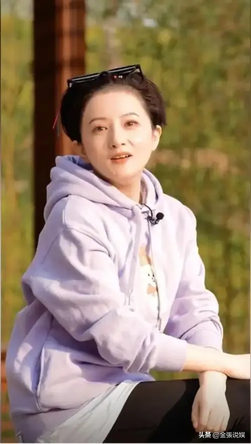 “小婉君”金铭45岁现状：个子太矮事业受挫，住北京豪宅不婚不育