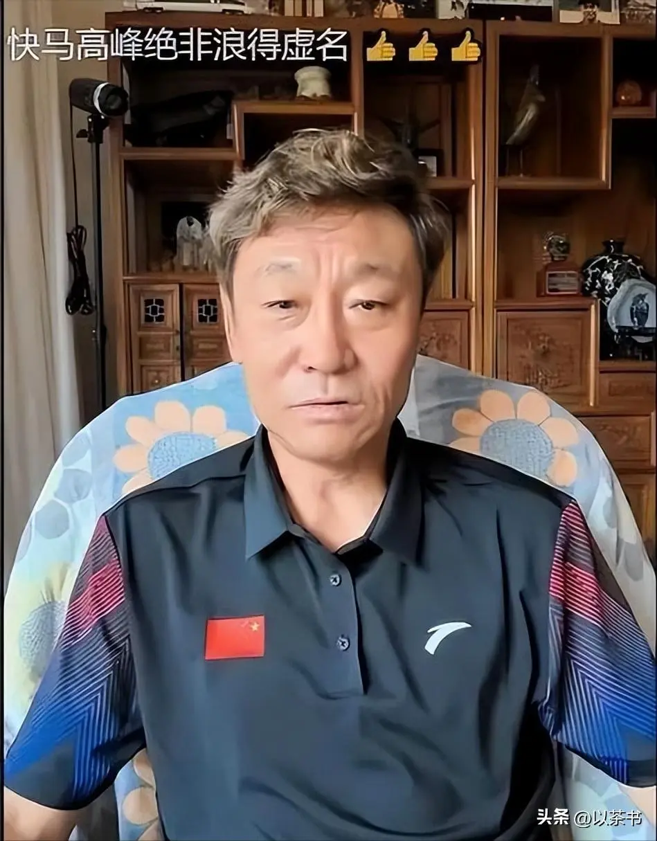 60岁前国足现状：定居加拿大，开足球学校，已财富自由，越老越帅