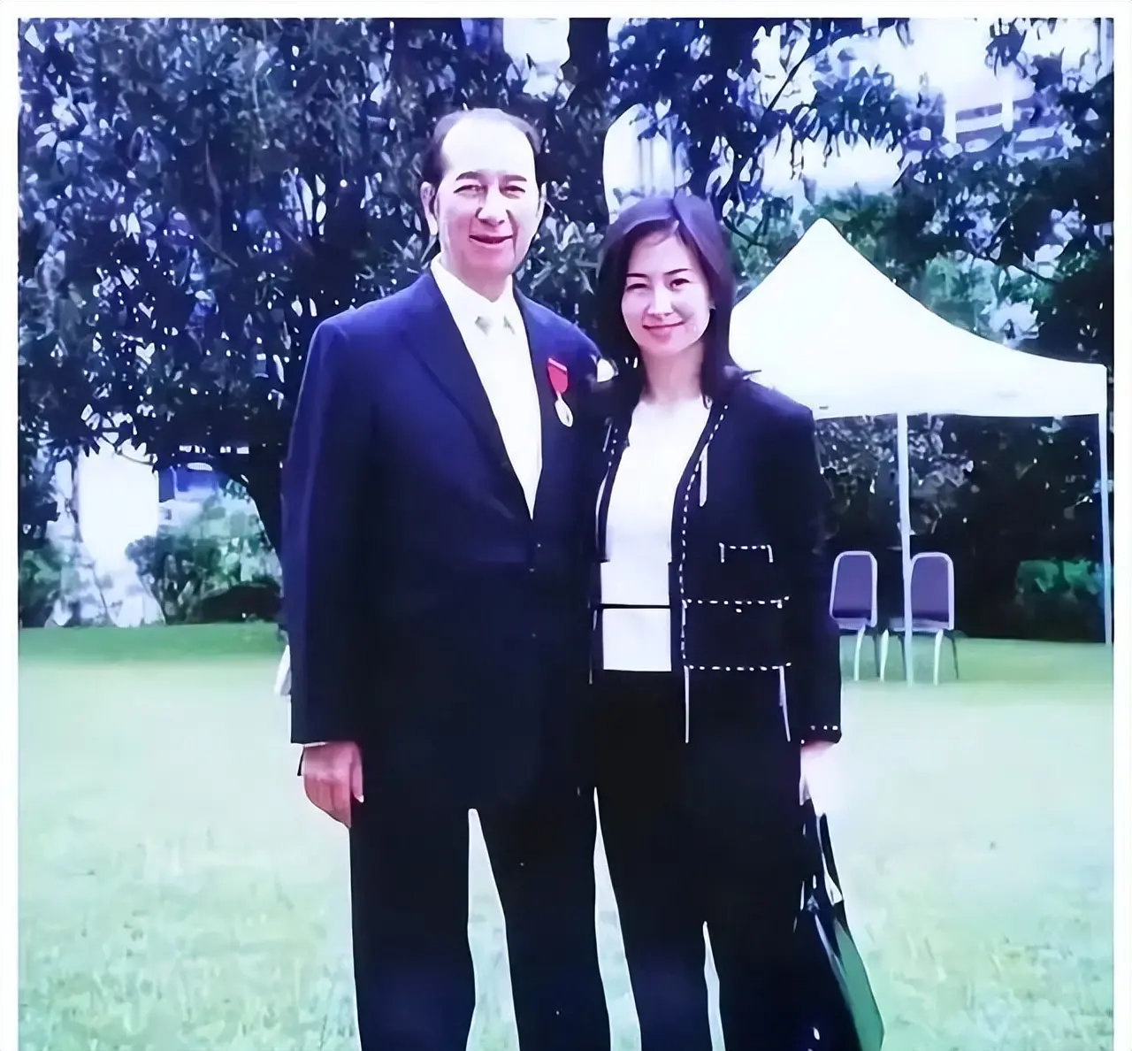何超琼自曝家族秘闻 怪不得64岁仍未再婚生子