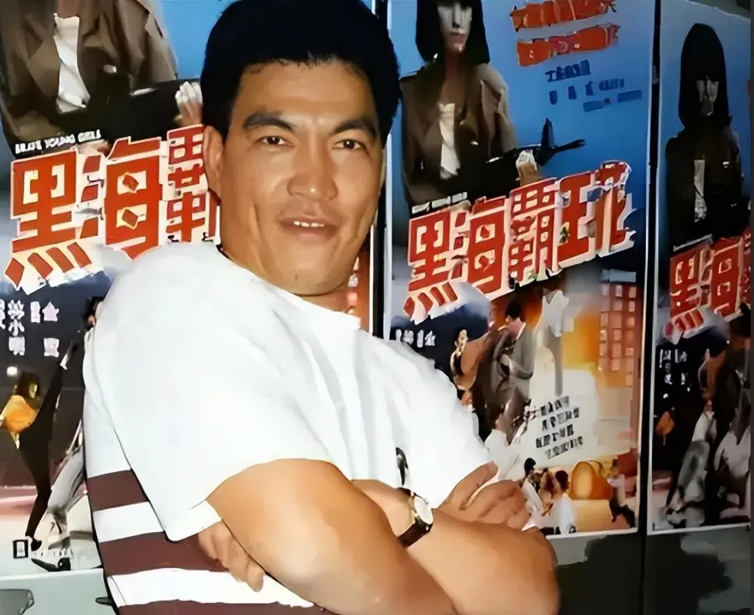 大傻去世15年后，儿子入狱孙子身亡，王晶爆料往事：绝对狠人