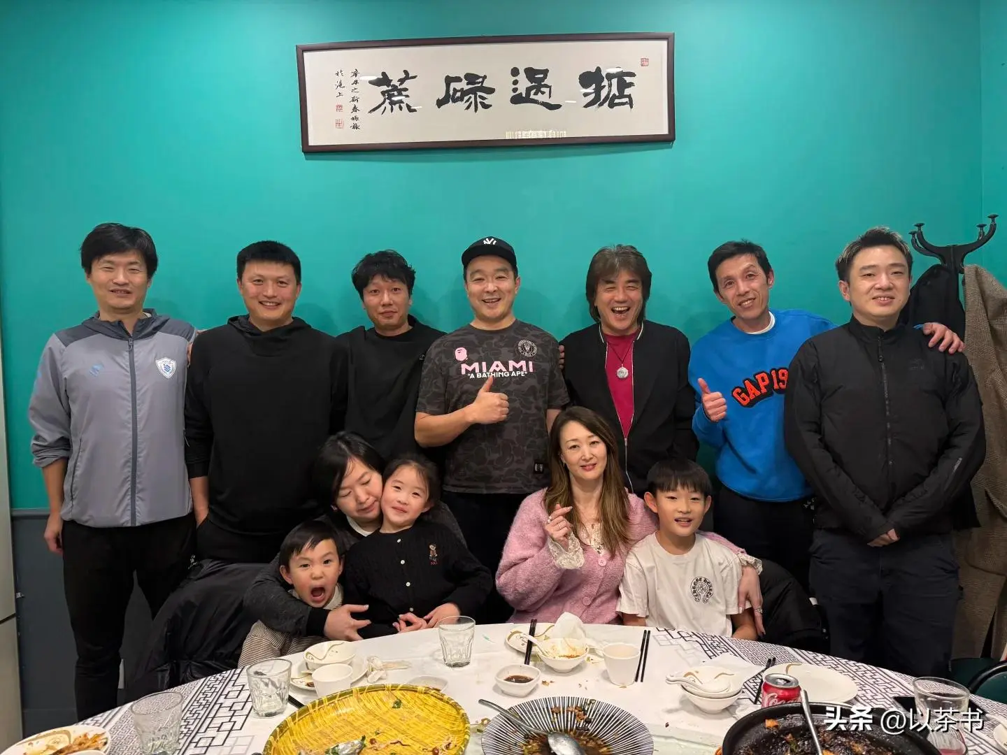 60岁前国足现状：定居加拿大，开足球学校，已财富自由，越老越帅