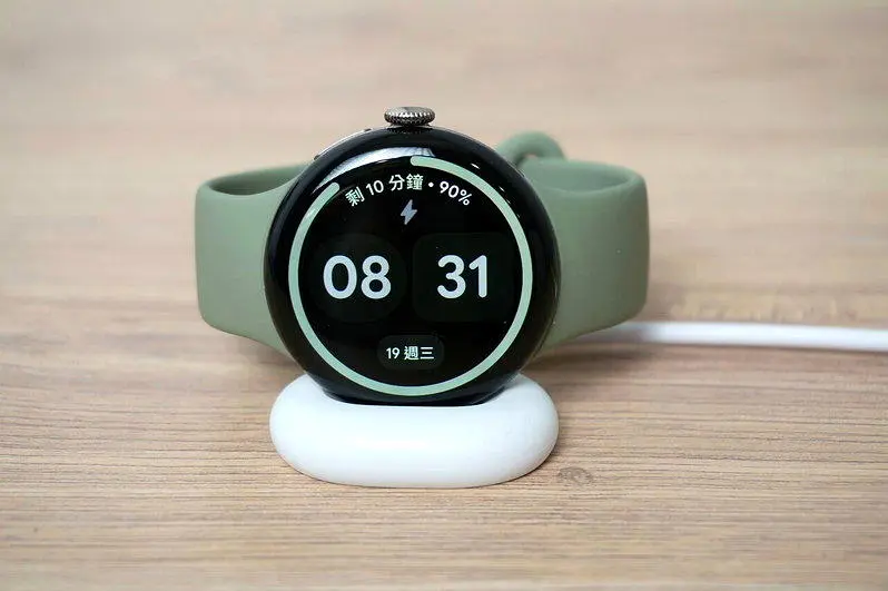 Pixel Watch 5实测亮点 Gemini助理反应更快 健康管理也有AI帮你把关