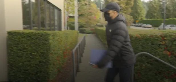我的纯真被夺走!华裔送餐男对652名女性下手 大商场成重灾区
