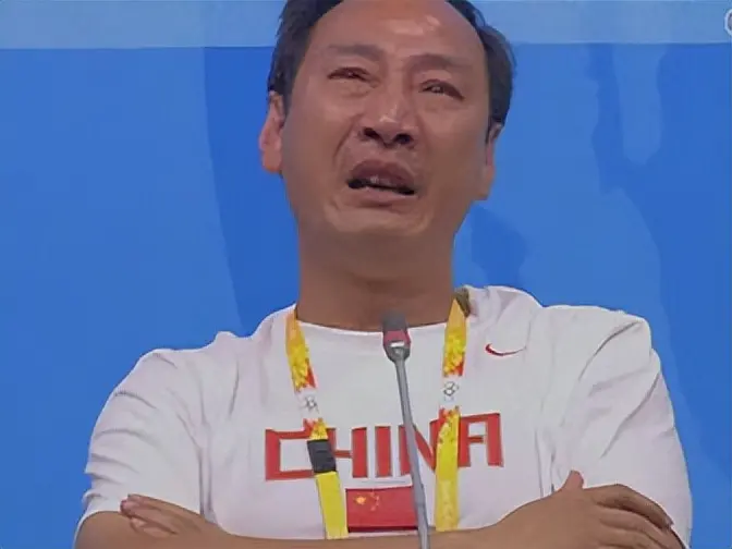刘翔恩师现状：住上海，两省都发工资，每日2包烟，70岁身体硬朗