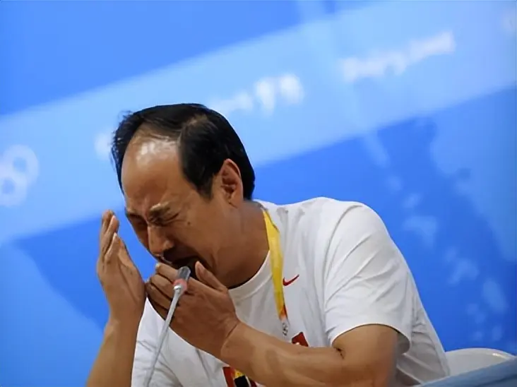 刘翔恩师现状：住上海，两省都发工资，每日2包烟，70岁身体硬朗