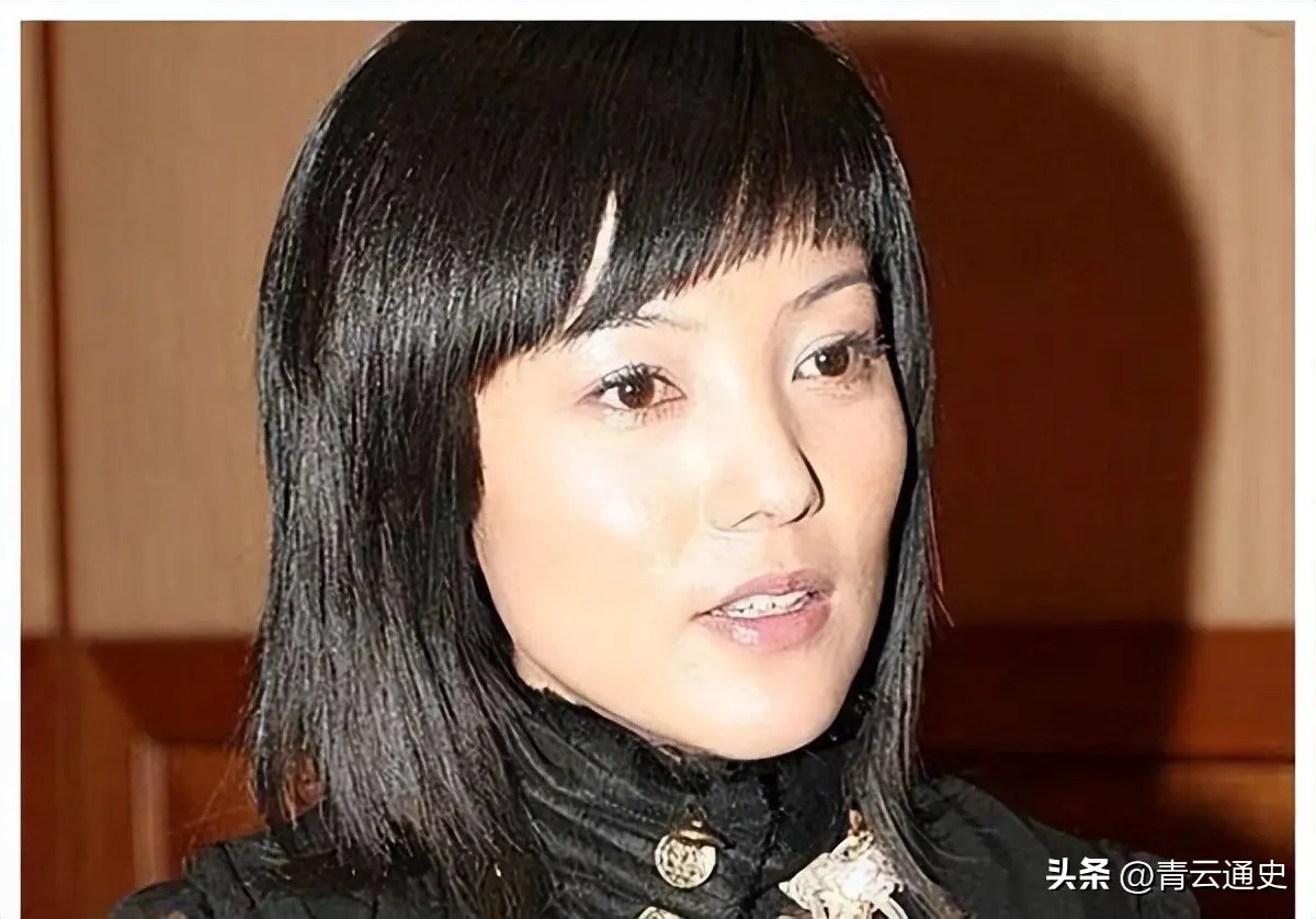 “最牛逃犯”！潜逃20多年变亿万富豪，还把情人捧成女明星