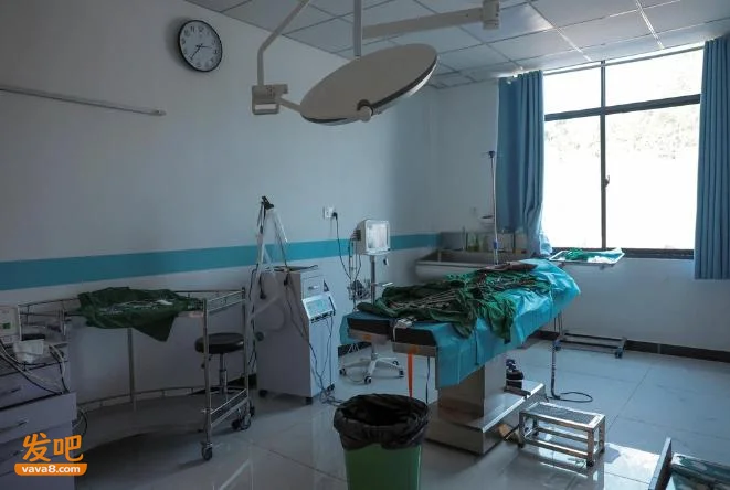 柬埔寨诈骗园区内部曝光:医院有手术室的医院 12间地下牢房、电椅电棍等