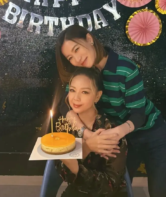 前TVB女星钟丽淇被曝进ICU 疑患渐冻症 本人回应