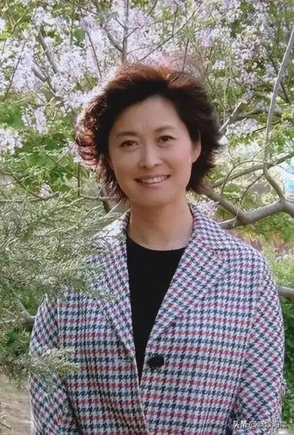 为娶敬一丹女儿，英国小伙舍弃高薪定居北京，跨国婚姻也曾遇危机