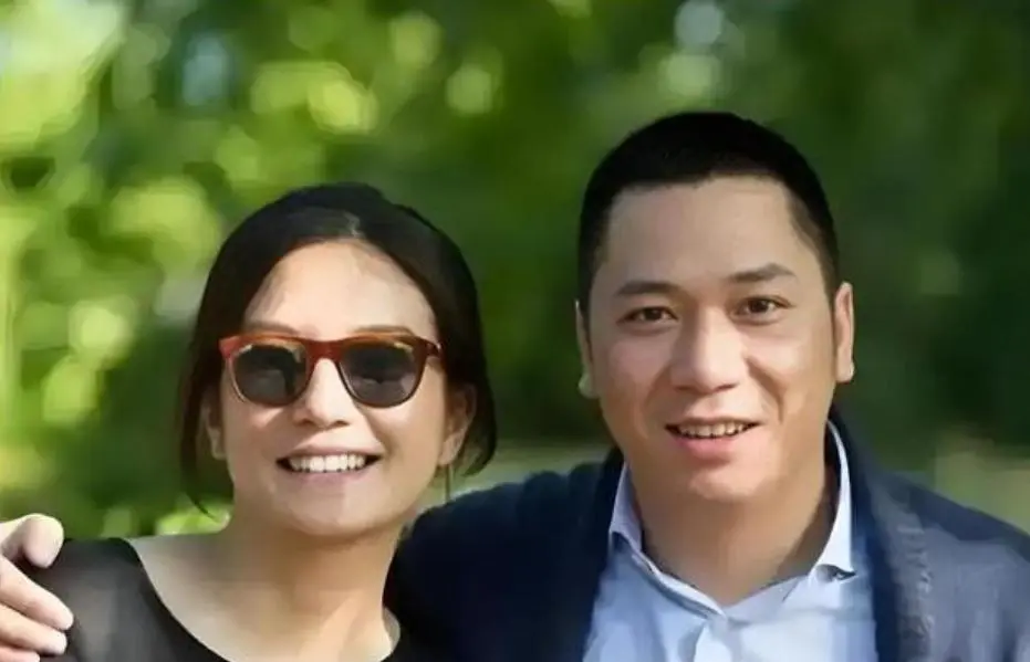 比没钱更糟糕！封杀5年赵薇近况曝光，经济状况被扒，她再难翻身