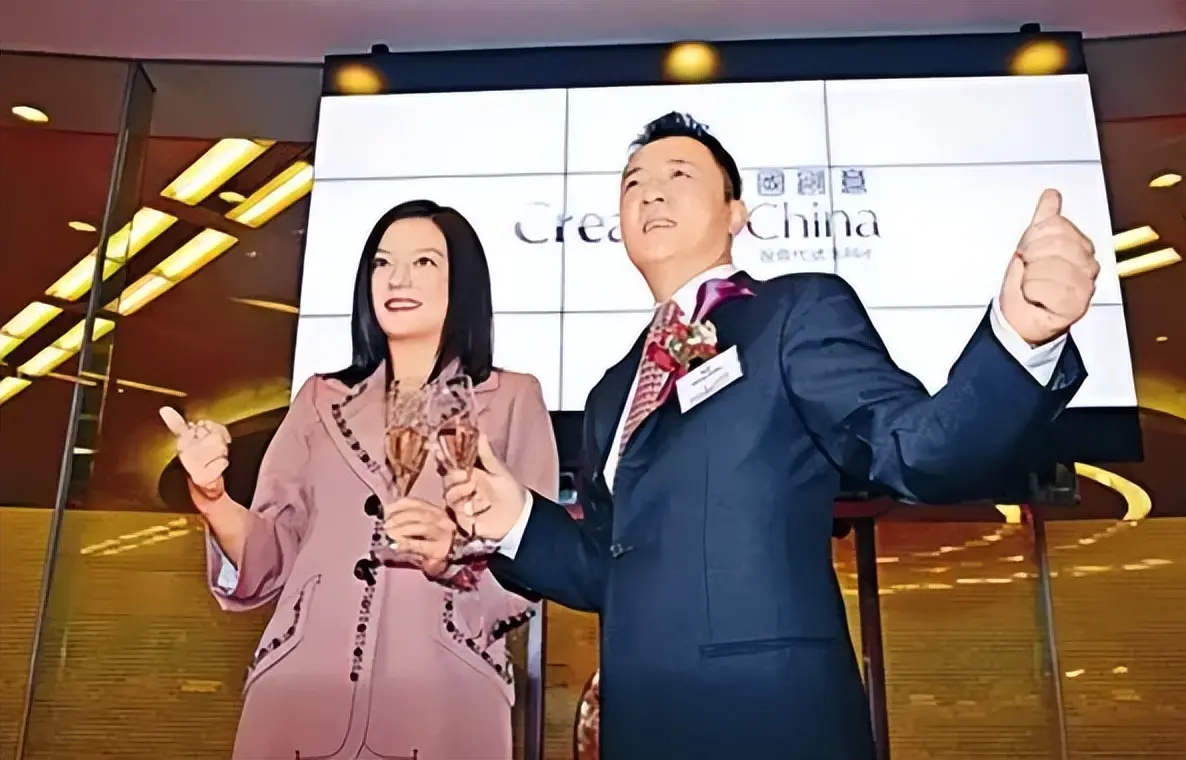 比没钱更糟糕！封杀5年赵薇近况曝光，经济状况被扒，她再难翻身