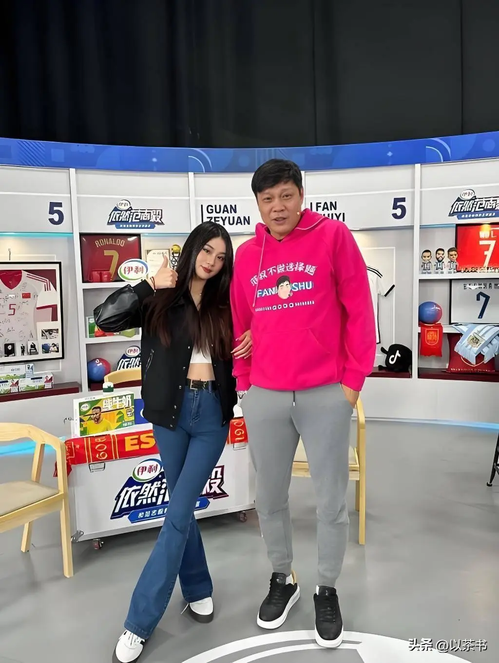 与范志毅离婚后，如今的她嫁英国人生俩儿子，与女儿范斯晶常联系