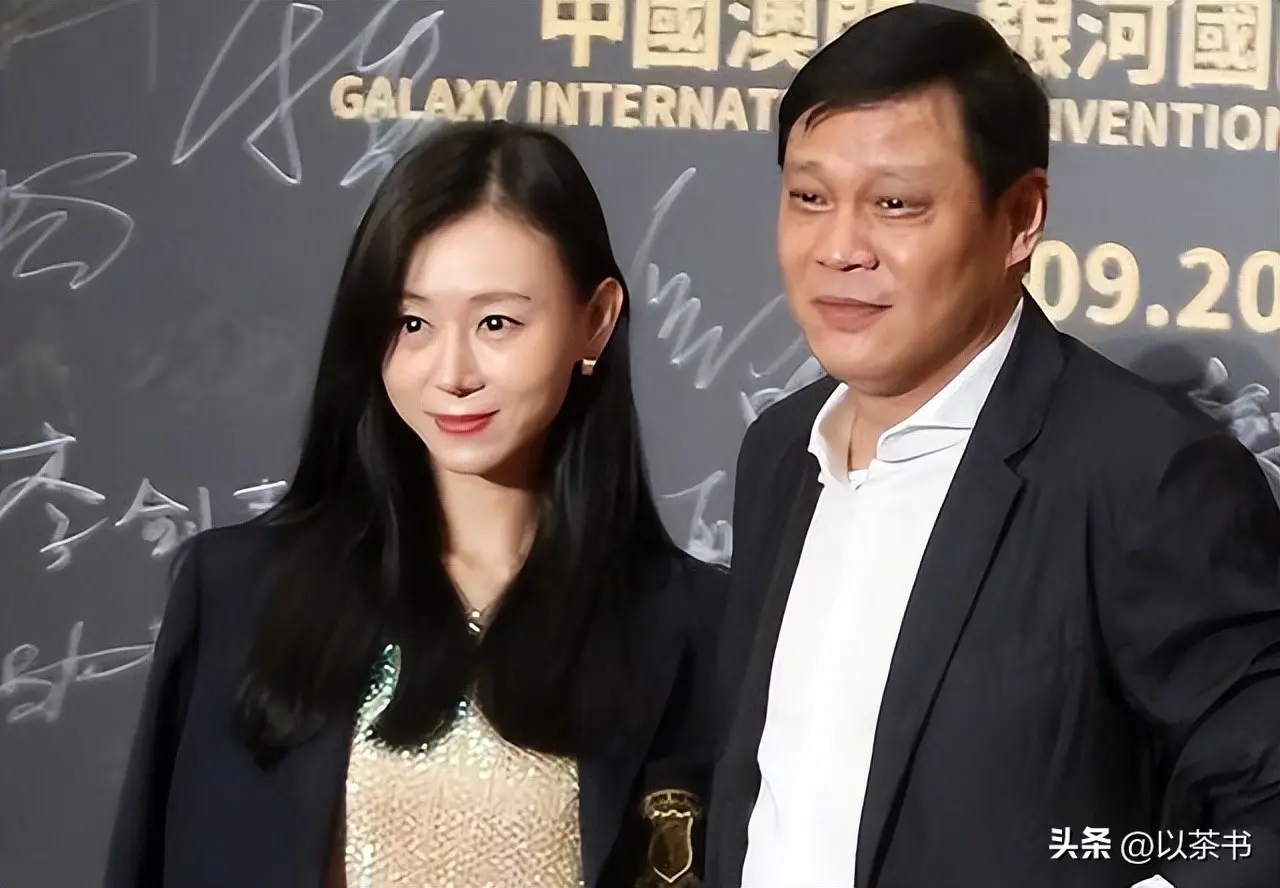 与范志毅离婚后，如今的她嫁英国人生俩儿子，与女儿范斯晶常联系