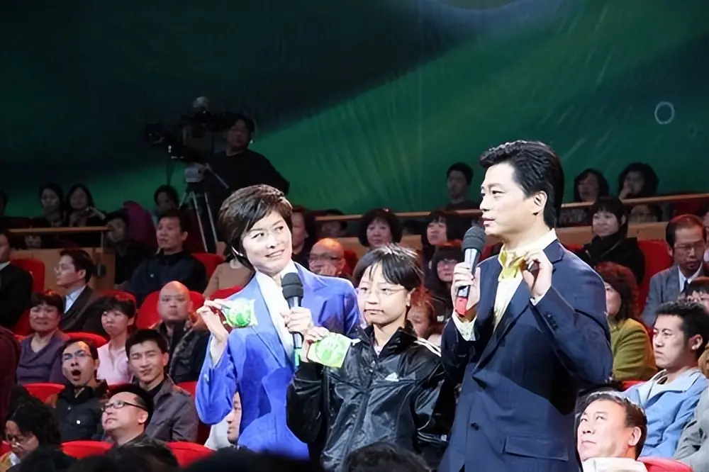 好友曝敬一丹生病过程：挺过18天凶险期，会自主呼吸，差一步能醒
