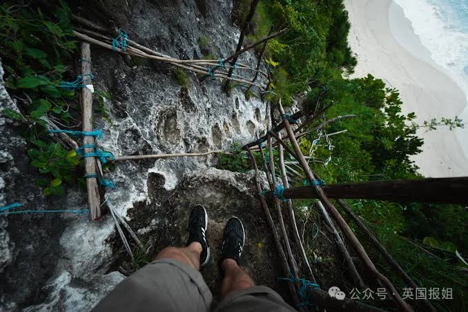 女子巴厘岛知名悬崖坠亡!多名网友分享相似惊险经历:差点没命