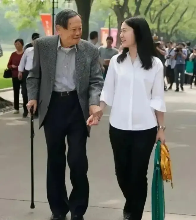 翁帆：先生离去后，我有点后悔.....