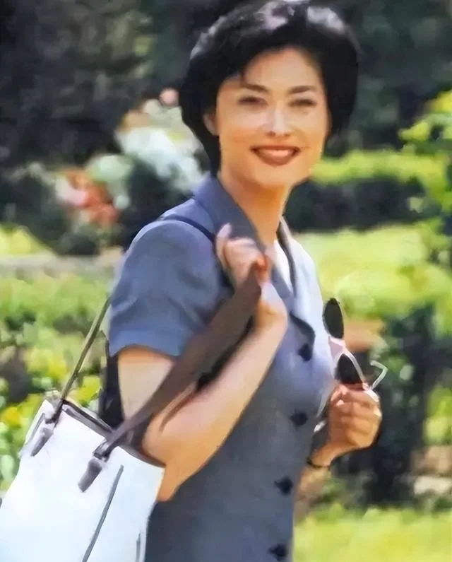 敬一丹病逝后 亿万资产的丈夫处境曝光 恩爱41年私下却分得很清