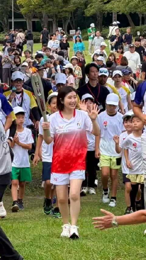 福原爱扶正不伦男生第三胎 现身亚运传圣火 真实状态曝