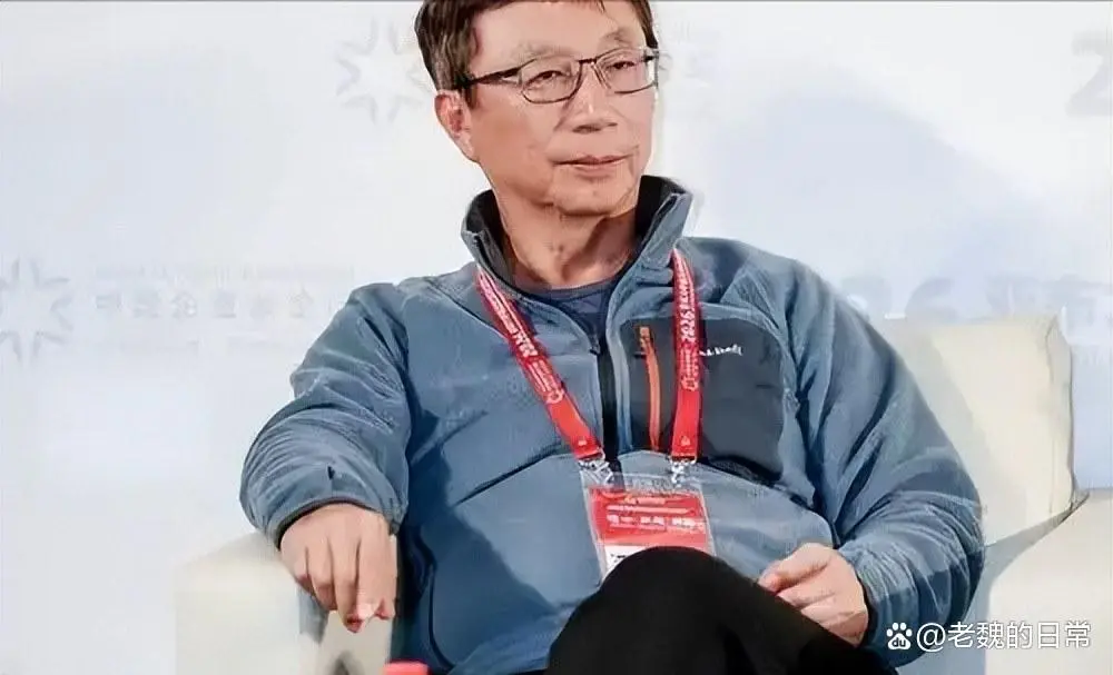 73岁华泰保险创始人王梓木亿万身家无人继承！相伴41年妻子敬一丹离世，独女王尔晴丁克不生子
