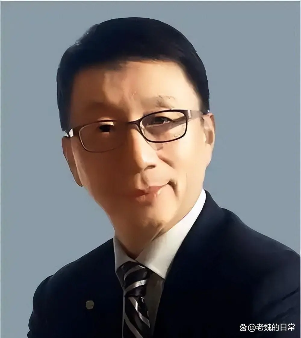 73岁华泰保险创始人王梓木亿万身家无人继承！相伴41年妻子敬一丹离世，独女王尔晴丁克不生子