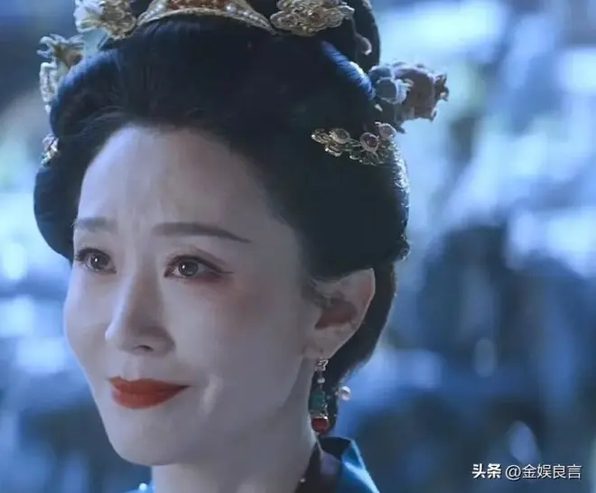 《一瓯春》49岁苗圃一出场，女主可以打酱油了！