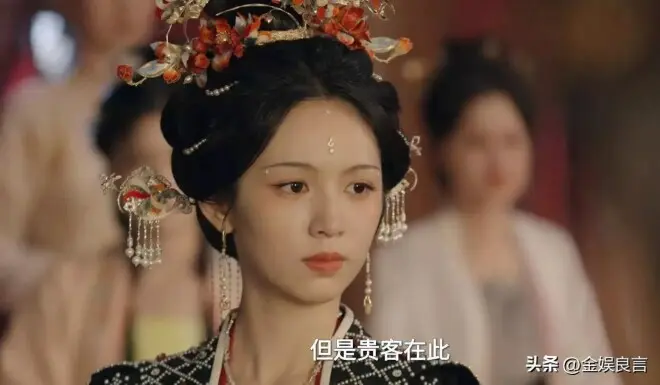 《一瓯春》49岁苗圃一出场，女主可以打酱油了！