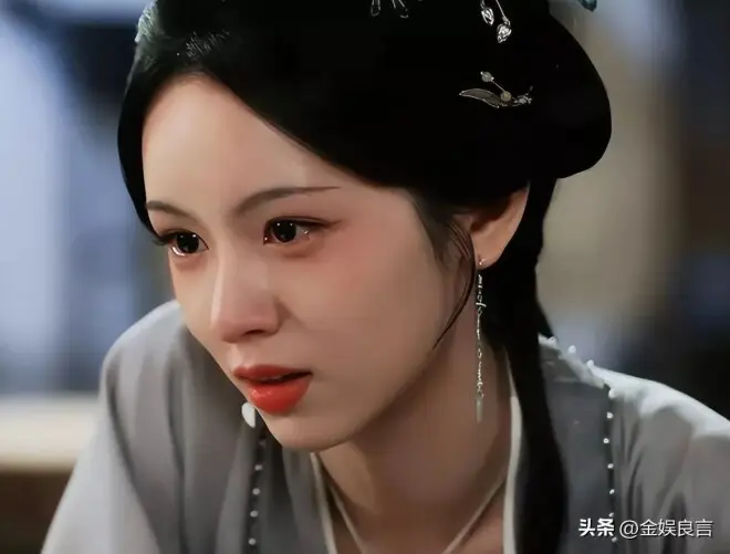《一瓯春》49岁苗圃一出场，女主可以打酱油了！