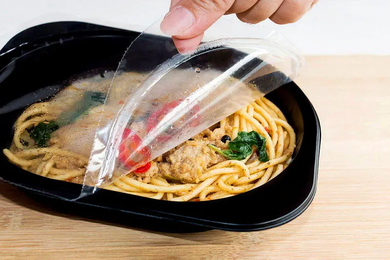 天天吃微波便当、喝含糖饮伤身？ 研究揭“大脑隐形杀手”影响专注力
