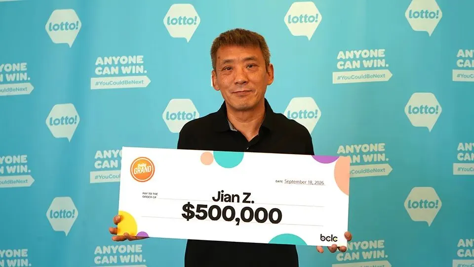 太爽! 列治文华人中了$50万大奖 买房首付有着落 彩票来自这家超市!