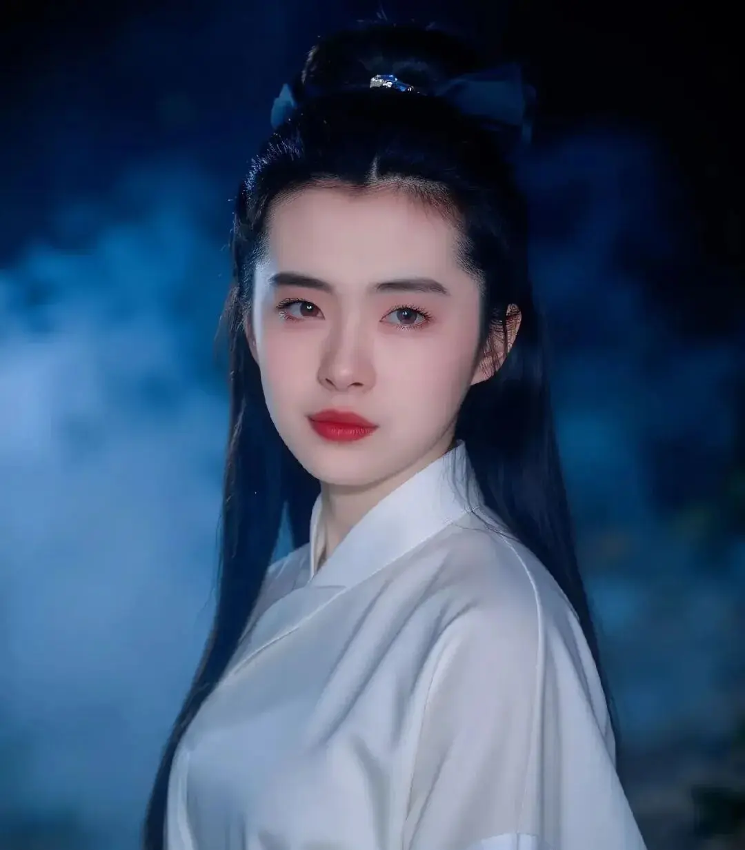 绝色女星27岁巅峰退圈，给普通人上了一课！