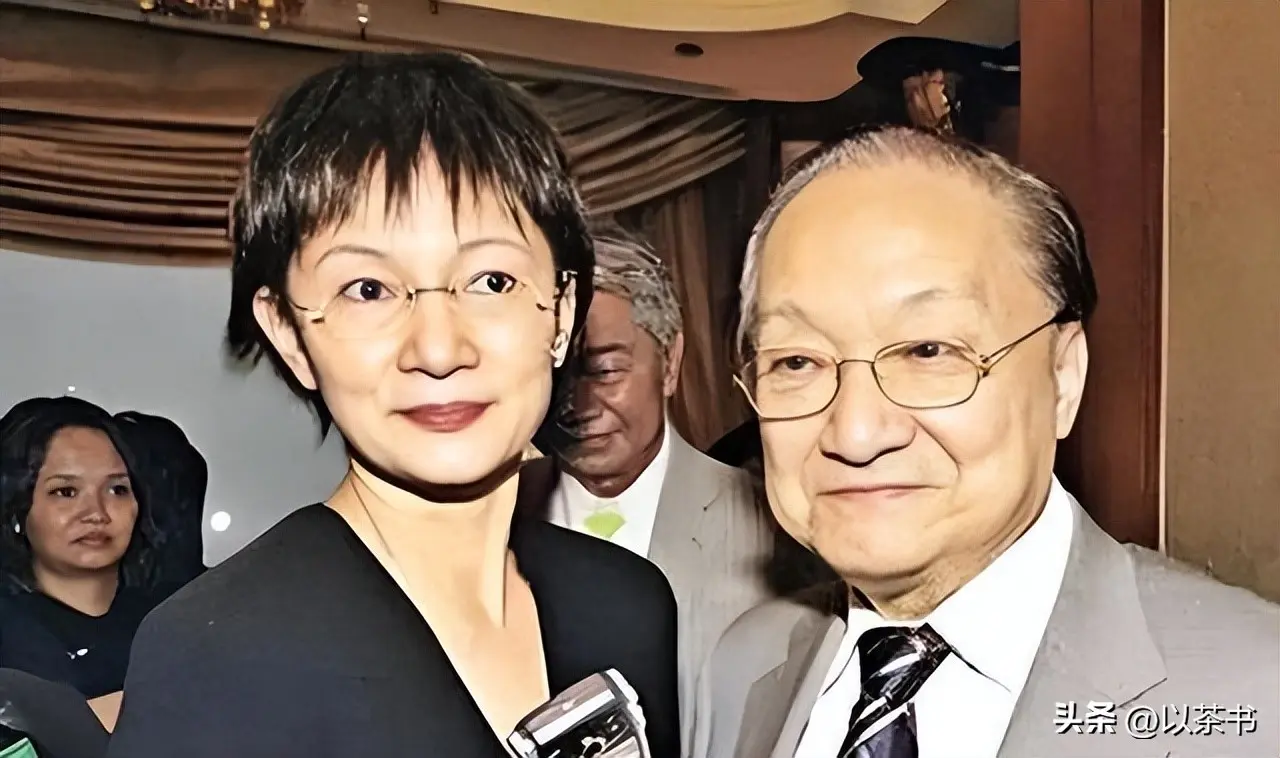 不查不知道！金庸去世8年，遗孀林乐怡卖3套豪宅，私下生活有多壕