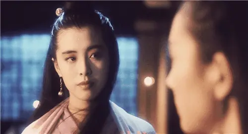 绝色女星27岁巅峰退圈，给普通人上了一课！