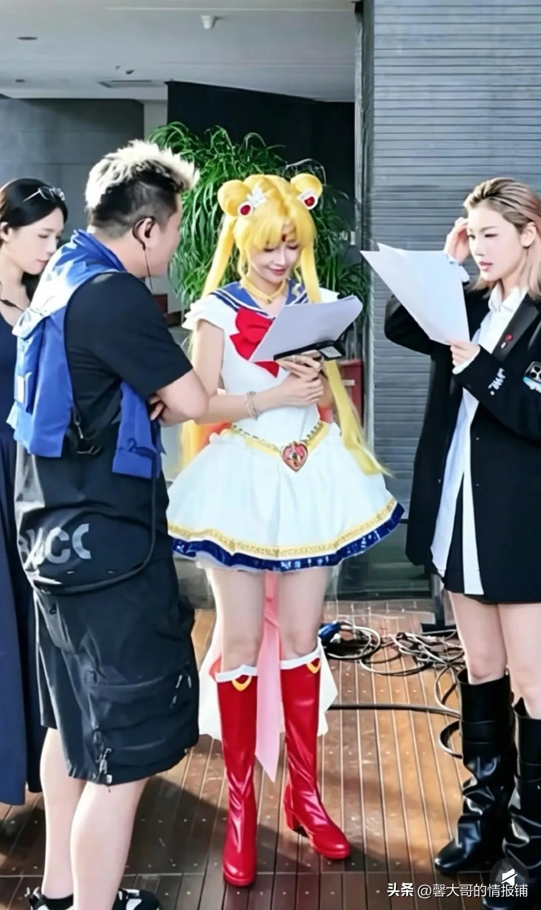 Angelababy给老板娘庆生！13万手镯抢镜