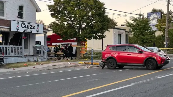 SUV突然倒车撞进理发店，1死1伤！安省女司机涉毒驾被控