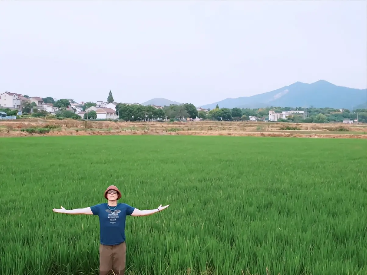 刘翔离职后首次发声与吴莎外出旅行