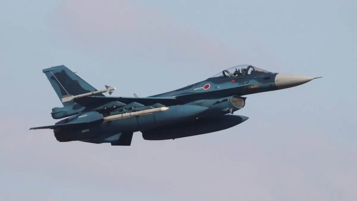 美媒：歼-36太大了，中型F-47将重蹈F-35覆辙？
